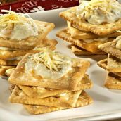 Vol-au-vent com cream cracker