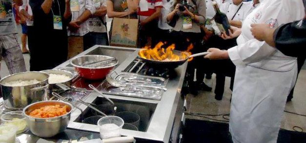 Boa comida na mesa
