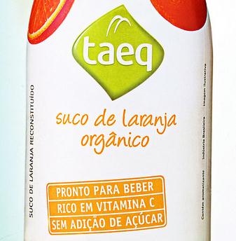 Sucos orgânicos nas prateleiras
