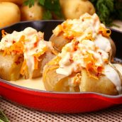 Batatas ao murro com tiras de peixe