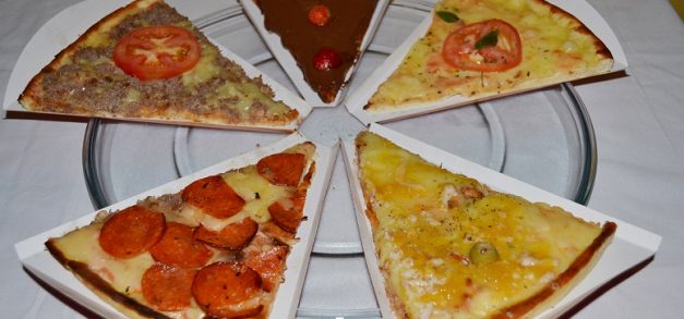 Antes e depois da balada: Simple Pizza em Pedaços