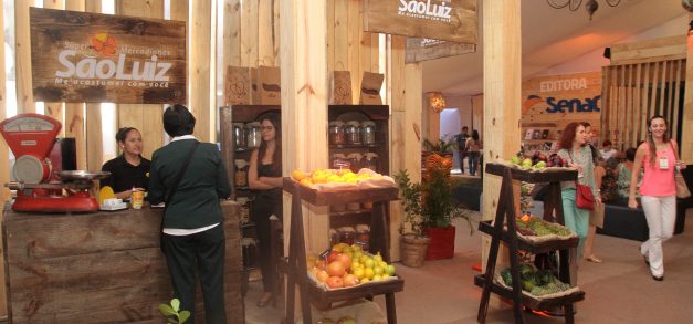 Comida regional, degustações e chefs renomados animam o primeiro dia do Mesa ao Vivo Ceará 2013