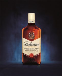 Nova garrafa da Ballantine's (Divulgação)
