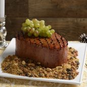 Presunto caramelado com farofa de tender