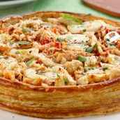 Torta folhada de frango