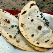 Pastel de forno recheado com carne à moda chilena