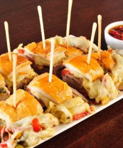 Sanduíche de pernil do bar Villa Imperial (Divulgação)