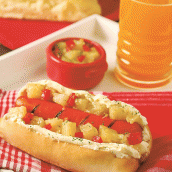 Cachorro quente com relish de abacaxi