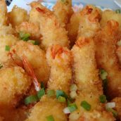 Tempurá de camarão com coco