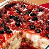 Pavê de frutas vermelhas