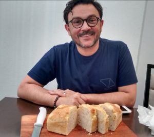 Karliano Pereira, criador e mantenedor da Rosmarino Pães
