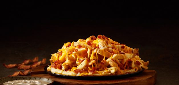 Outback presenteia clientes no Dia da Austrália com sua batata frita