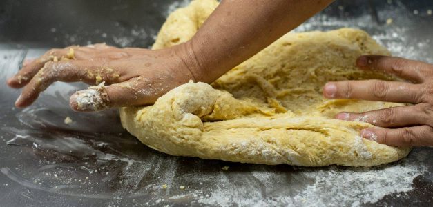 Escola de Gastronomia Social oferta 520 vagas em cursos livres gratuitos