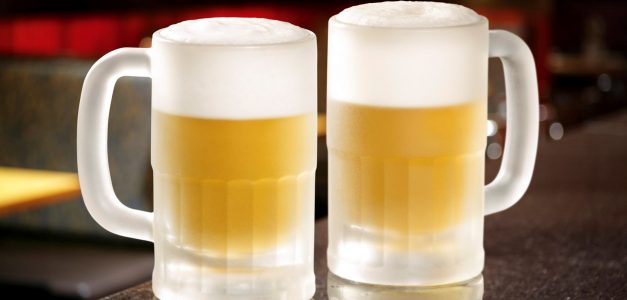 Outback celebra Dia do Amigo com bebidas alcoólicas pela metade do preço