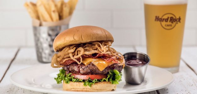 Hard Rock Cafe Fortaleza traz todo dia um hambúrguer com preço promocional