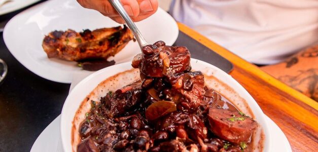 Brava Wine oferece feijoada e espumante aos sábados