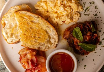 Mammo amplia o café da manhã e brunch para sextas, sábados e domingos em Fortaleza